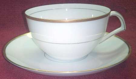 NAR112 Flat Cup & Saucer Set