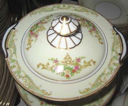 N3601 Sugar Bowl & Lid