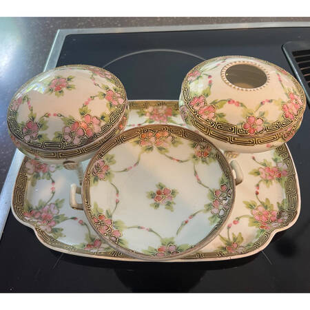 N5075 Dresser Tray