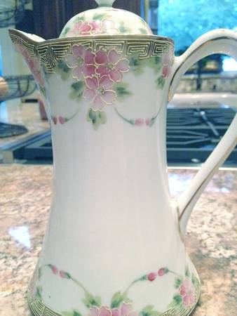 N5075 Chocolate Pot & Lid