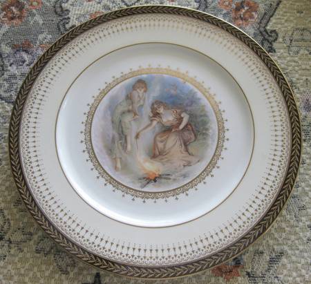 N3885 Dinner Plate
