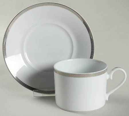 Pembroke Platinum Flat Cup & Saucer Set