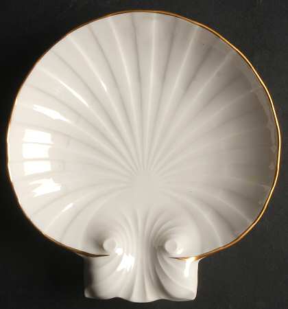N3893 Shell Shaped Dish