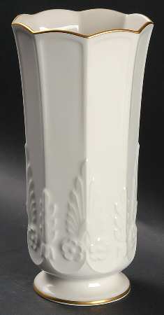 N3893 9" Vase
