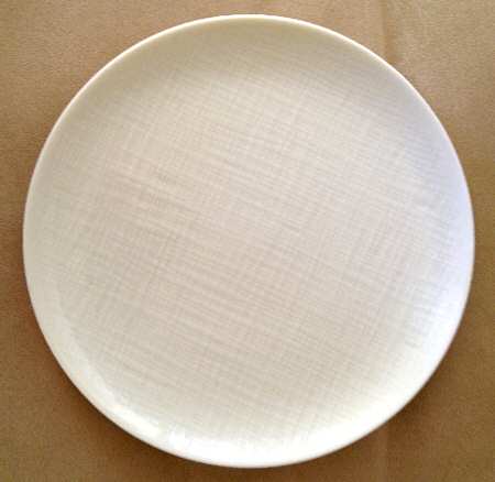 NUN4 Dinner Plate