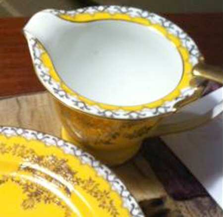 N3911 Creamer