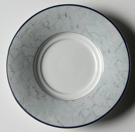 Courtyard Saucer