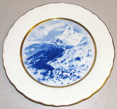 N3924 Dinner Plate