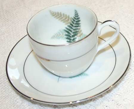 N3927 Flat Cup & Saucer Set