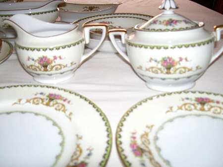N3930 Creamer