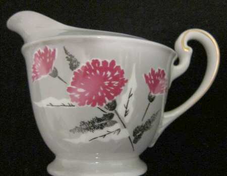 N3931 Creamer