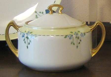 N3945 Sugar Bowl & Lid
