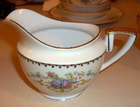 N3970 Creamer