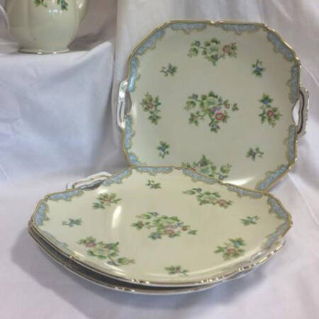 N3971 Square Handled Cake Plate