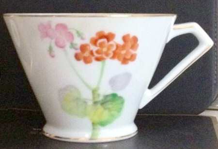 N3990 Footed Cup