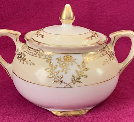 N3996 Sugar Bowl & Lid
