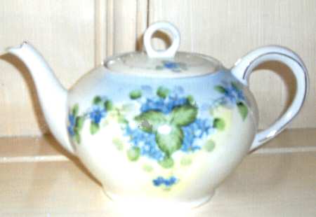 N4008 Teapot & Lid