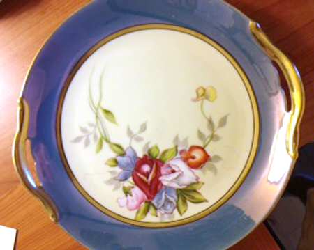 N4015 Handled Cake Plate