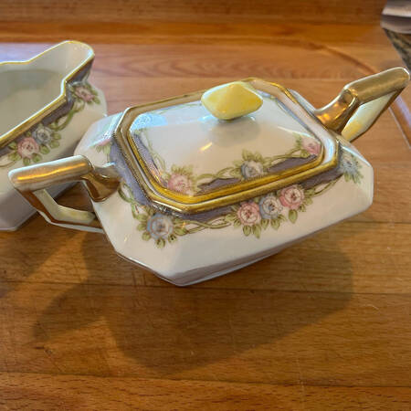 N4017 Sugar Bowl & Lid