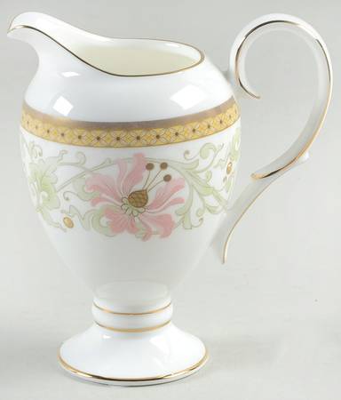 Blooming Splendor Creamer