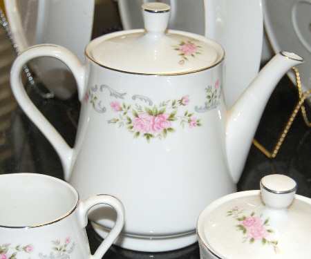 NRA4 Teapot & Lid