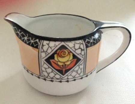 N4042 Creamer