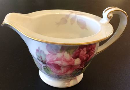 N3645 Creamer