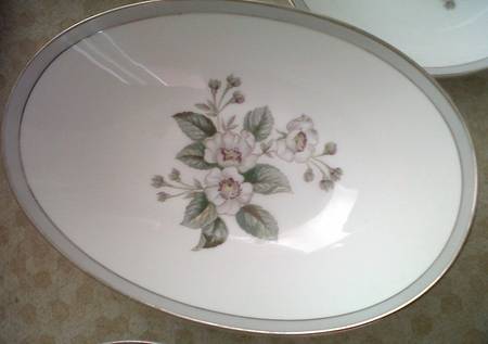 N4090 Dinner Plate