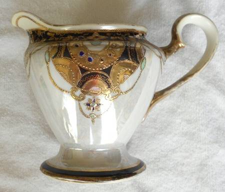 N4092 Creamer