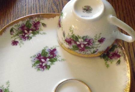 1DD196 Snack Plate & Cup Set