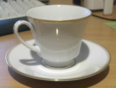L447 Footed Cup & Saucer Set