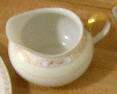N3665 Creamer