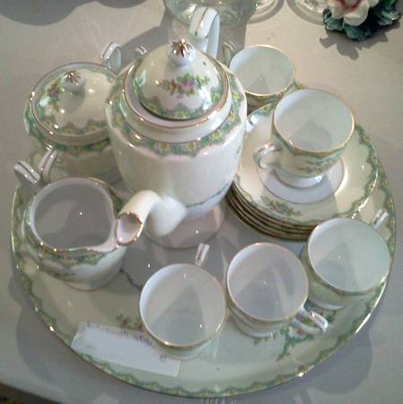 N3669 Footed Demitasse Cup & Saucer Set