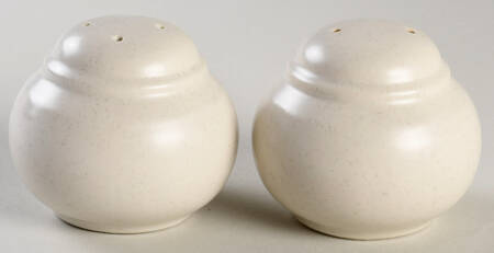 Colorvara White Salt & Pepper Set
