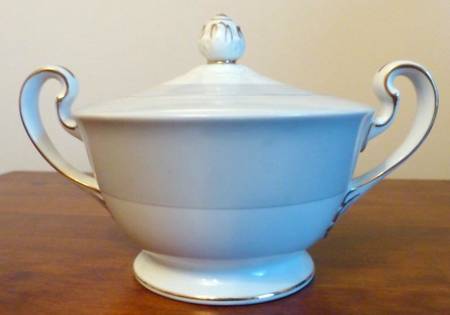 N4131 Sugar Bowl & Lid