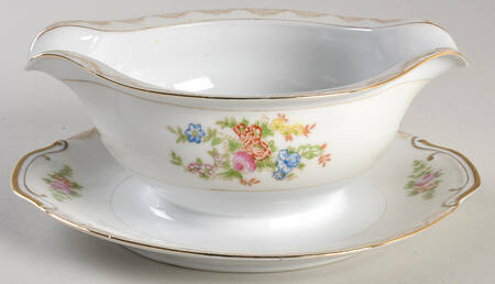 NAT65 Gravy Boat with Attached Underplate