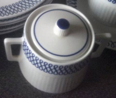 NEU10 Sugar Bowl & Lid