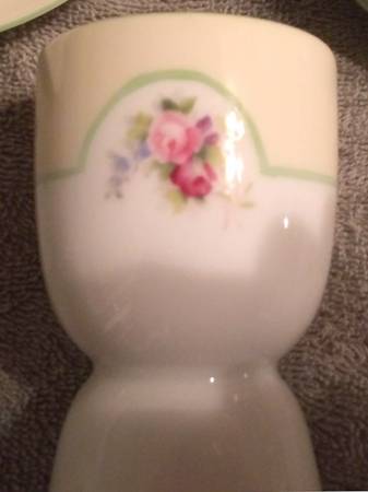 N4191 Double Egg Cup