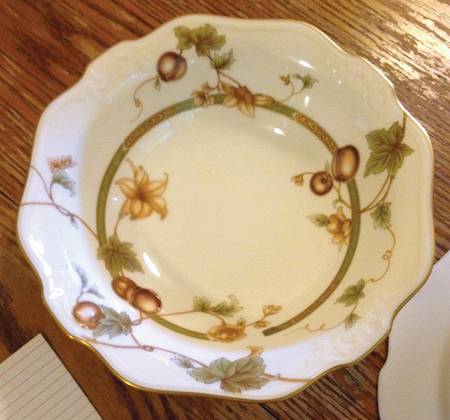 Faenza 9" Round Vegetable Bowl