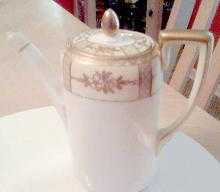 N4228 Coffee Pot & Lid