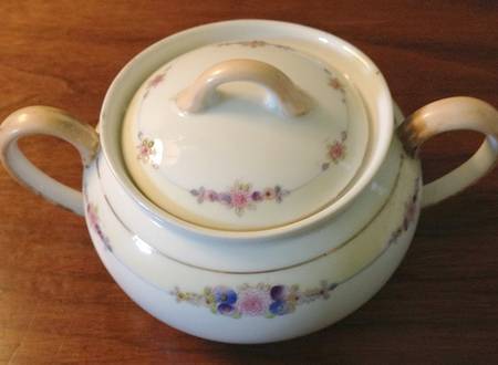 N7355 Sugar Bowl & Lid