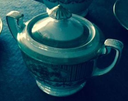 N3979 Sugar Bowl & Lid