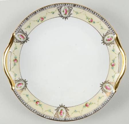 N4243 Handled Cake Plate