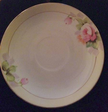 N4255 Saucer