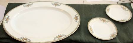N4269 16" Oval Serving Platter