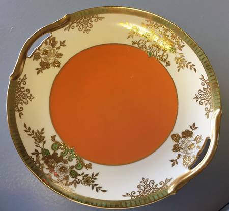 N4289 Handled Cake Plate