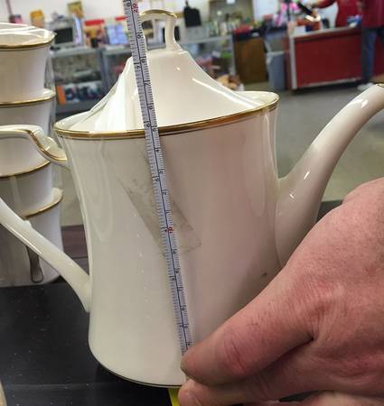 N4295 Teapot & Lid