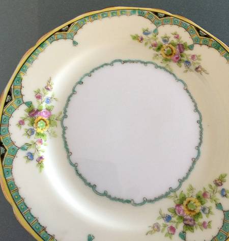 N378sc (Scalloped) by Noritake
