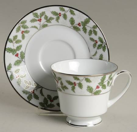 Holly and Berry Platinum Footed Cup & Saucer Set