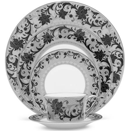 Chantilly Noire by Noritake